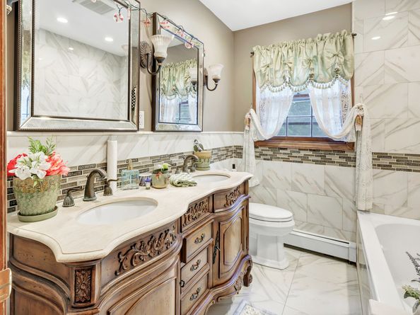 23 Bonita Drive, Shelton CT 06484