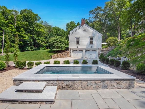 4 Blacksmith Ridge Road, Ridgefield CT 06877