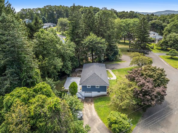 2 Country Ridge Road, Danbury CT 06811