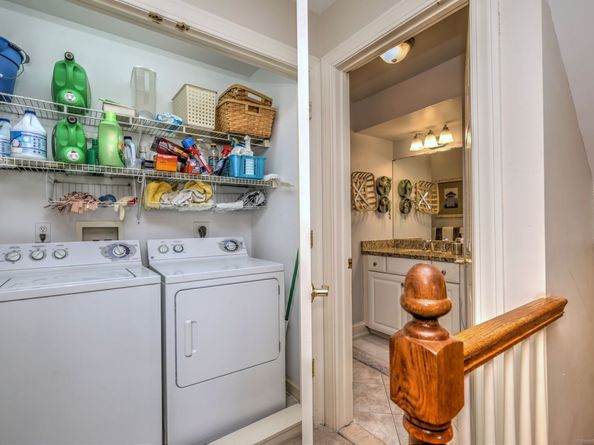665 River Road 2, Shelton CT 06484