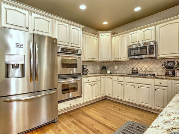 665 River Road 2, Shelton CT 06484