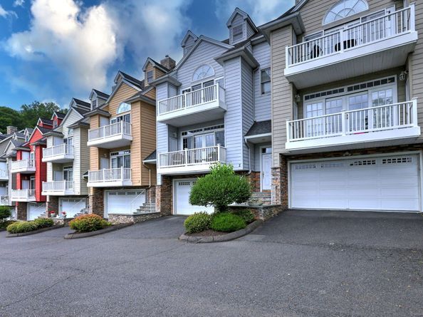 665 River Road 2, Shelton CT 06484