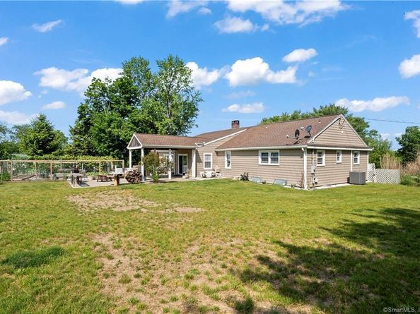 23 Sunset Hill Road, Brookfield CT 06804