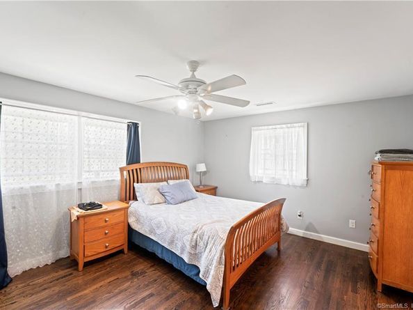 23 Sunset Hill Road, Brookfield CT 06804