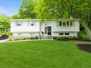 59 Flint Ridge Road, Monroe CT 06468
