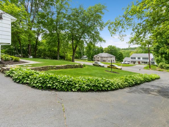 59 Flint Ridge Road, Monroe CT 06468