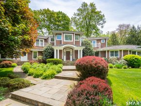 41 Lake Wind Road, New Canaan CT 06840