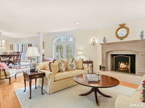 41 Lake Wind Road, New Canaan CT 06840