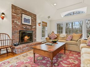 41 Lake Wind Road, New Canaan CT 06840