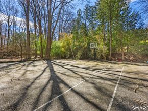 37 Haviland Court, Stamford CT 06903
