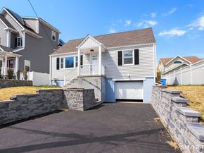115 Washington Parkway, Stratford CT 06615