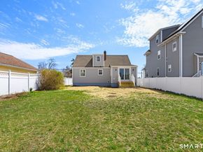 115 Washington Parkway, Stratford CT 06615