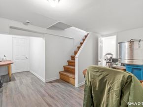 28-32 Starr Avenue 11, Danbury CT 06810