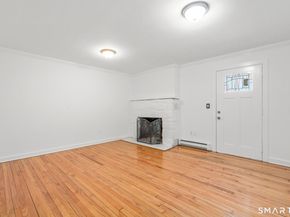 28-32 Starr Avenue 11, Danbury CT 06810