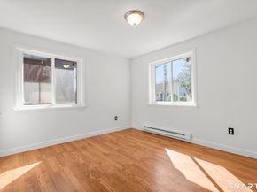 28-32 Starr Avenue 11, Danbury CT 06810