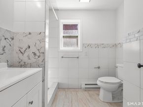 28-32 Starr Avenue 11, Danbury CT 06810