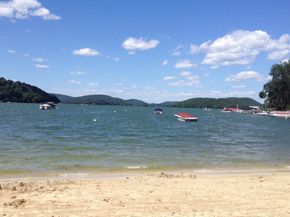38 N Lake Shore Drive, Brookfield CT 06804