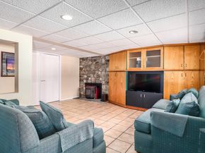 38 N Lake Shore Drive, Brookfield CT 06804