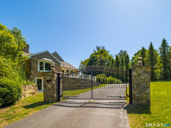 74 Black Rock Turnpike, Redding CT 06896