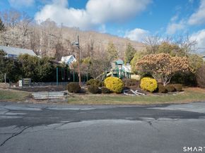 9 N Beach Drive, New Fairfield CT 06812