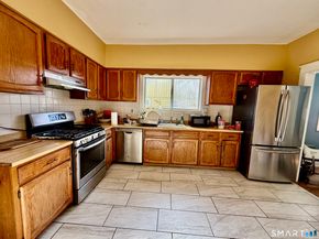 28 Beal Street, Stamford CT 06902