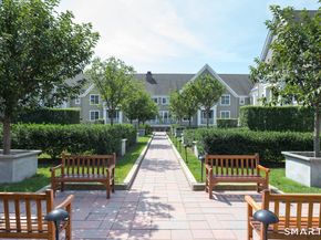 77 Havemeyer Lane 301, Stamford CT 06902