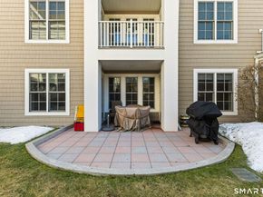 77 Havemeyer Lane 301, Stamford CT 06902