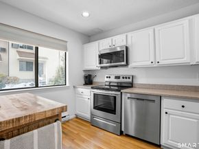 19 Woodway Road 26, Stamford CT 06907