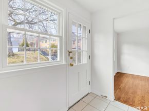 60 Heritage Hill Road APT A, New Canaan CT 06840