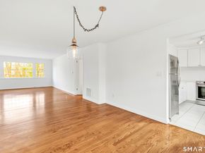 60 Heritage Hill Road APT A, New Canaan CT 06840