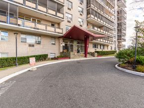 80 Cartright Street 5D, Bridgeport CT 06604