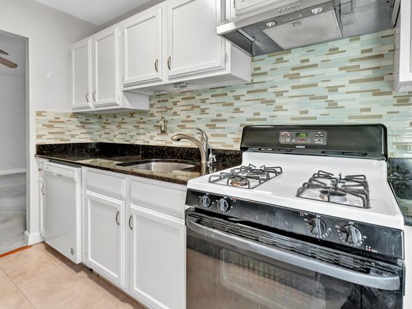 45 Maple Street APT 4H, Norwalk CT 06850