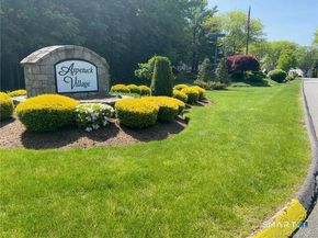 298 Aspetuck Trail 298, Shelton CT 06484