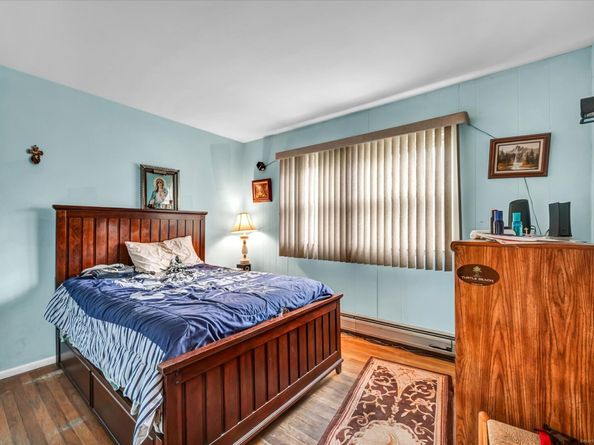 42 Wendy Road, Trumbull CT 06611