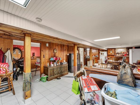 42 Wendy Road, Trumbull CT 06611