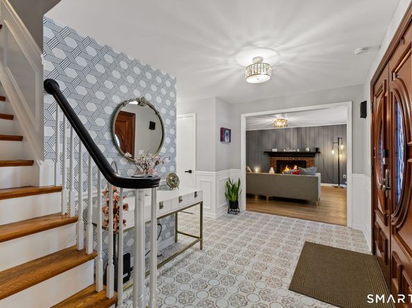 299 Redding Road, Redding CT 06896