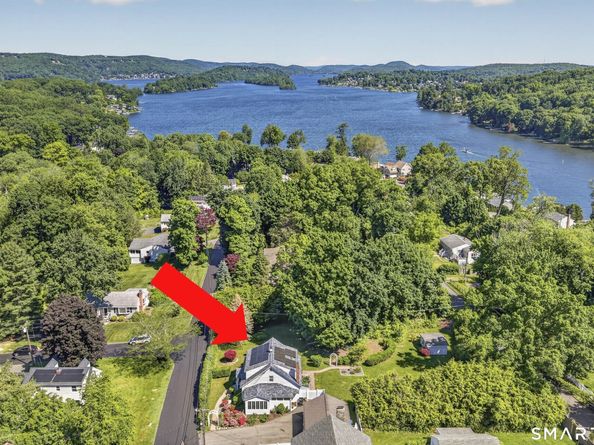 39 Clearview Avenue, Danbury CT 06811