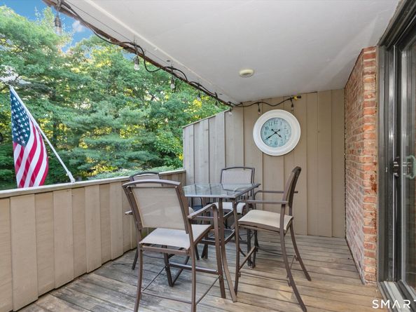 98 Gillies Lane 98, Norwalk CT 06854