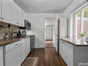 11 Barmore Drive W, Stamford CT 06905