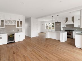 12 Walnut Ridge Court, Stamford CT 06904