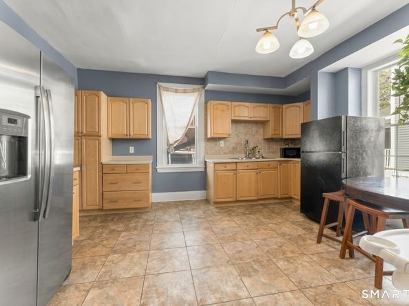 73 Yale Street, Bridgeport CT 06605