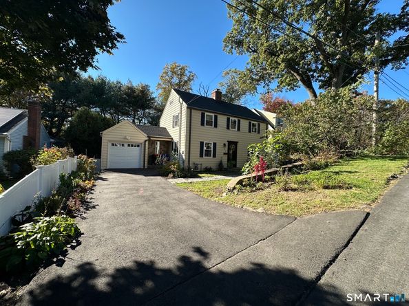 23 Richmond Hill Road, Norwalk CT 06851