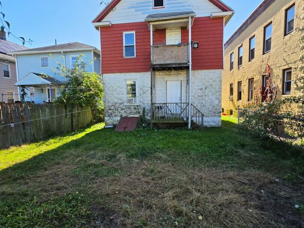 215-217 Deforest Avenue, Bridgeport CT 06607