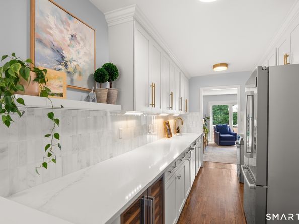 68 Lakeview Avenue 5, New Canaan CT 06840