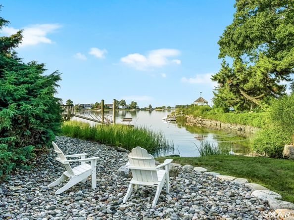 20 Lighthouse Way, Darien CT 06820