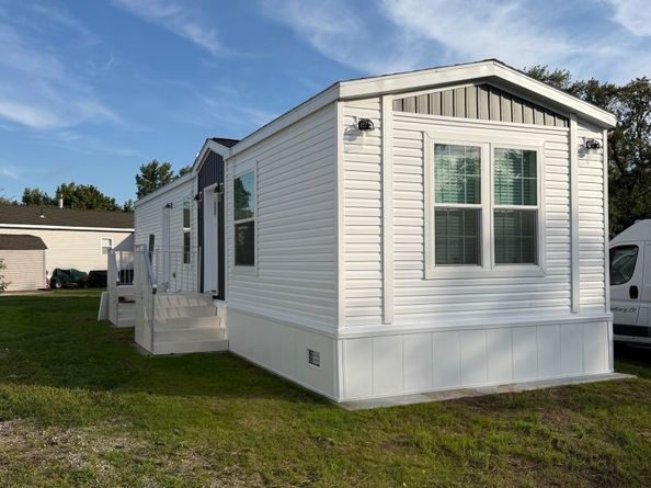 46 Kenosia Avenue 25, Danbury CT 06810