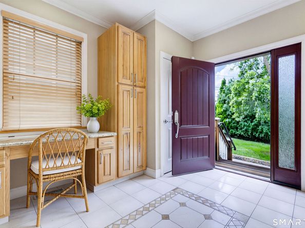 49 Harold Street 1, Greenwich CT 06807