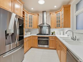 1760 Pacific Avenue 4, San Francisco CA 94109