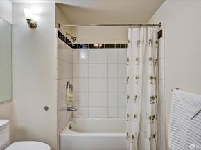 2407 telegraph Avenue 504, Oakland CA 94612