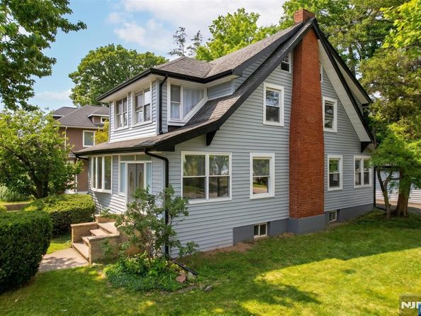 933 Maple Avenue, Ridgefield NJ 07657